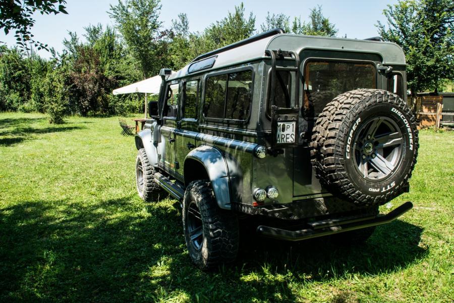  Land Rover Defender 110 by Ares Design 2018 года  (фото 11 из 40)